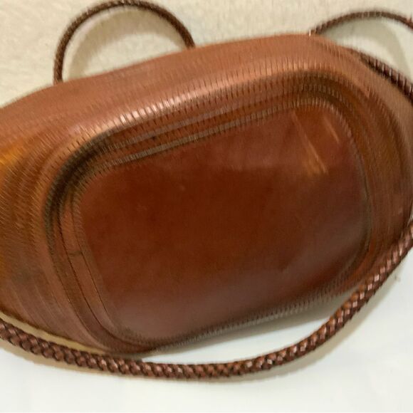 Talbots Leather Woven bucket Bag top open - Picture 11 of 14